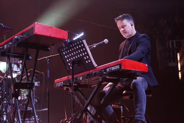 Zagreb: U Areni Zagreb održan koncert "Progledaj srcem"