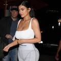 Kylie Jenner izašla u tajicama i grudnjaku: 'Kao da ima pelene'