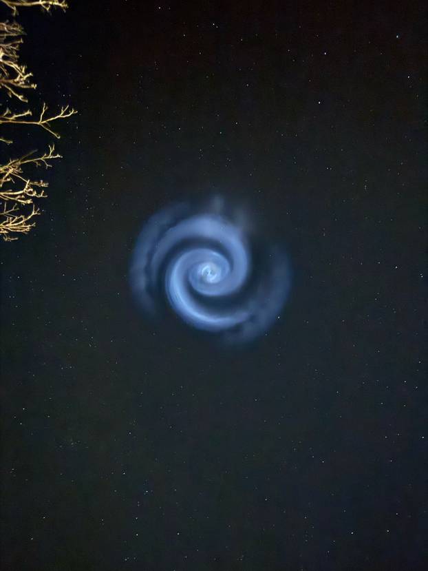 FOTOGALERIJA Wow, kakvi nevjerojatni prizori na nebu! 'Vidjeli smo plavičasto svjetlo'