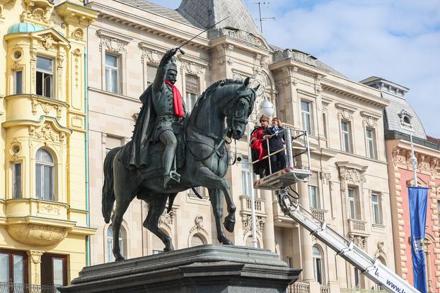 Obilježavanje Dana kravate u Hrvatskoj na Trgu bana Josipa Jela?i?a