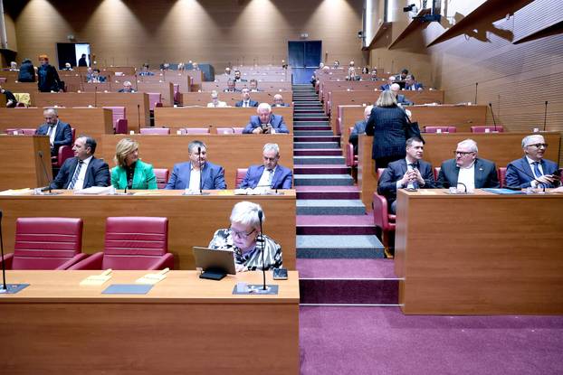 Zagreb: Premijer Andrej Plenković podnosi izvješće o radu Vlade