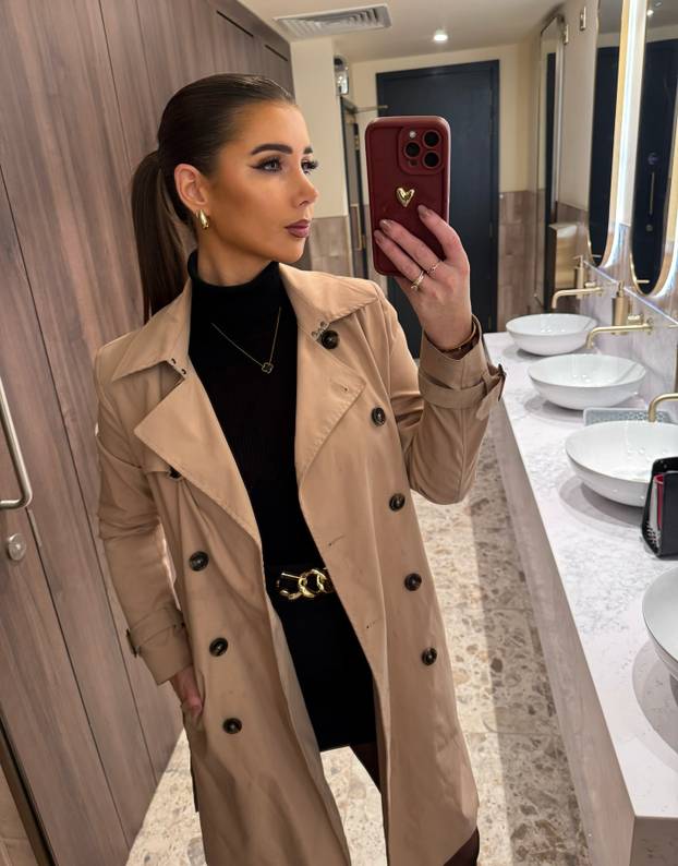 FOTO Zbog fatalne ljepotice je premierligaš dobio nove fanove