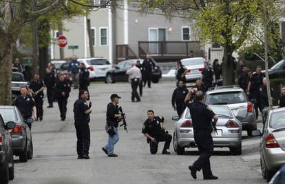 Bostonska policija privela još 3 ljudi, povezuju ih s napadima