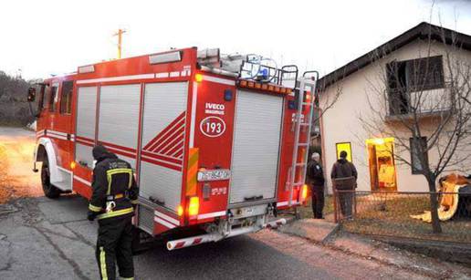 Lampa pala i  zapalila krevet u kojem je spavala starica (93)