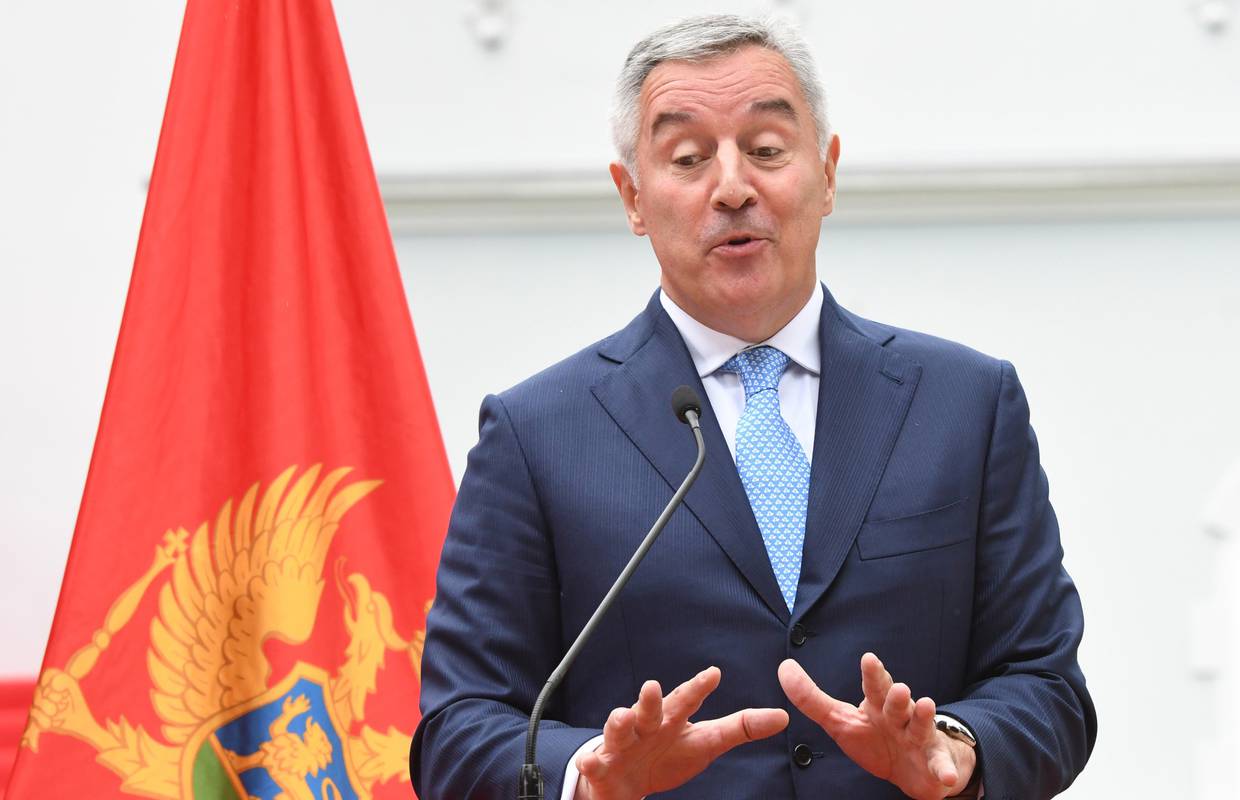 Za rušenje crnogorske vlade falit će jedan glas:  'Zlatni glas platit će desetke milijuna eura'