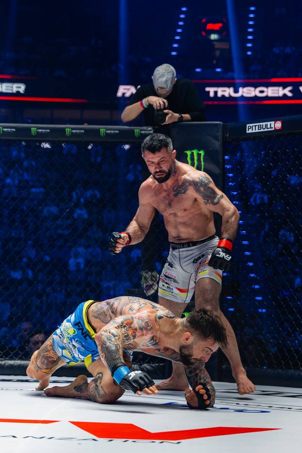 FOTO FNC ljepotice su zavladale Münchenom: Meri Goldašić, Valentina Miletić, ring djevojke