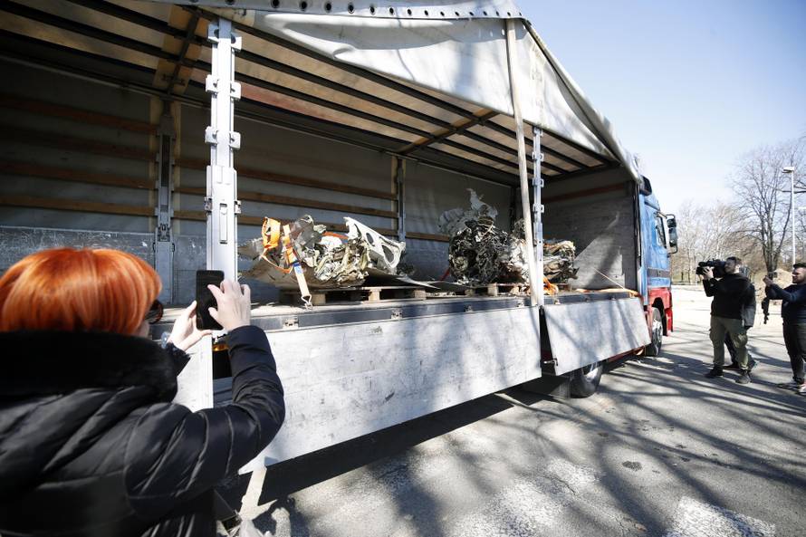 Zagreb: Na konferenciji za medije prikazani izvučeni dijelovi letjelice
