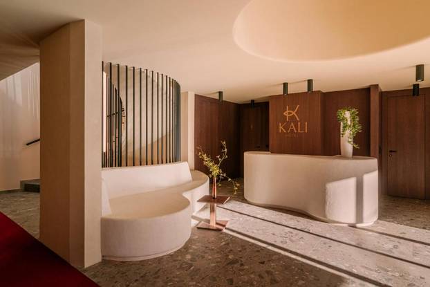 FOTO Suvremeni hotel u starom ribarskom mjestu na Ugljanu privlači ljubitelje mira i uživanja