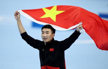 Gao Tingyju osvojio prvo zlato u brzom klizanju za Kinu...