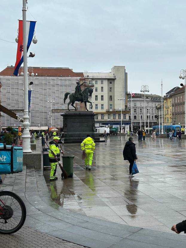 FOTO Ovo je Trg u Zagrebu nakon što su otišli maturanti