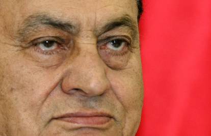 Euforija na ulicama Egipta: Mubarak je podnio ostavku!