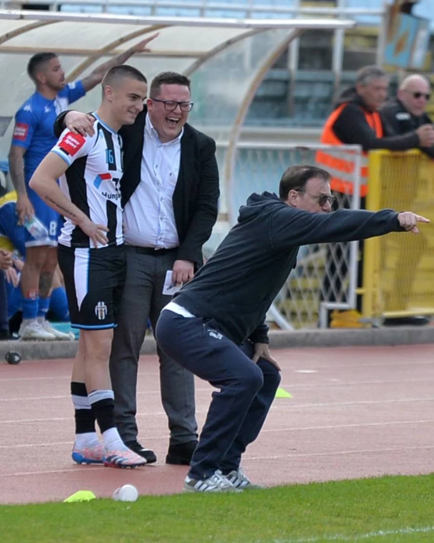 Opatiji je dao život, u klubu je trener, predsjednik i direktor, a uz sinove lovi povijesni uspjeh