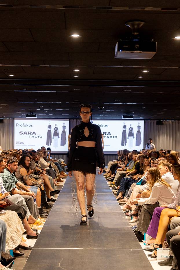 Polaznici Profokusa predstavili vlastite modne kreacije na reviji