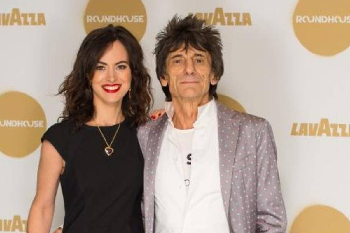 Stigli blizanci: Ronnie Wood (68) i supruga dočekali prinove