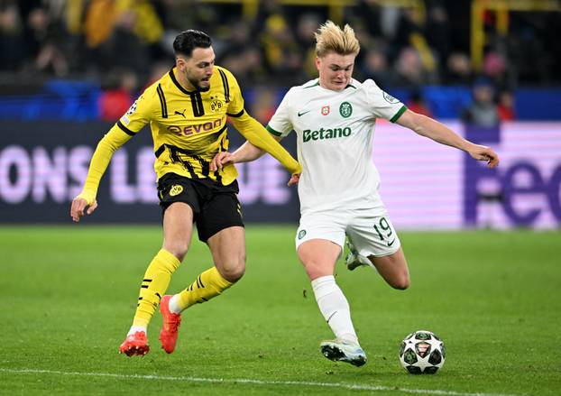 Champions League - Knockout Phase Playoff - Second Leg - Borussia Dortmund v Sporting CP