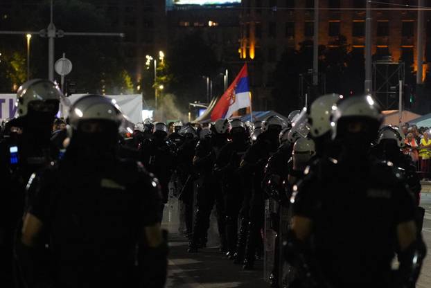 Policijske snage na velikom studenstskom prosvjedu u Beogradu