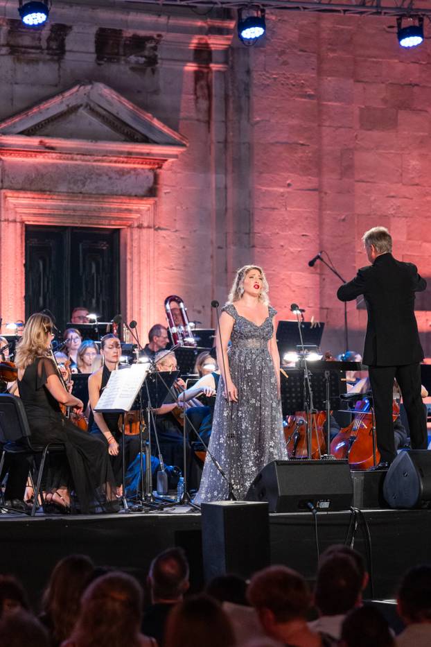 Dubrovnik: Opera galom ispred Katedrale zatvorene su 77. Dubrovačke ljetne igre