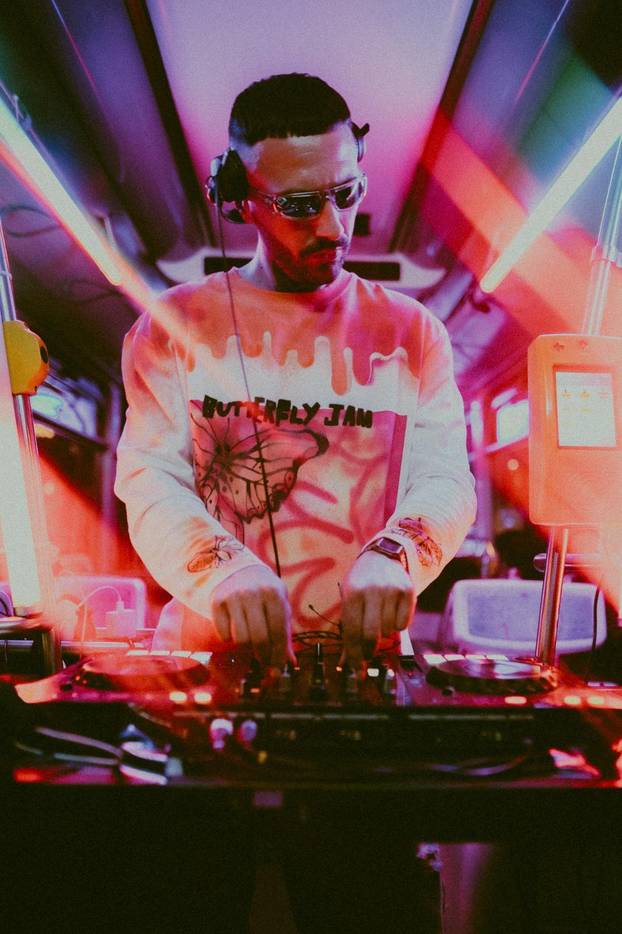 FOTO Ludilo na tračnicama! Ovaj party tramvaj u Zagrebu vozi vas direktno u ekstazu