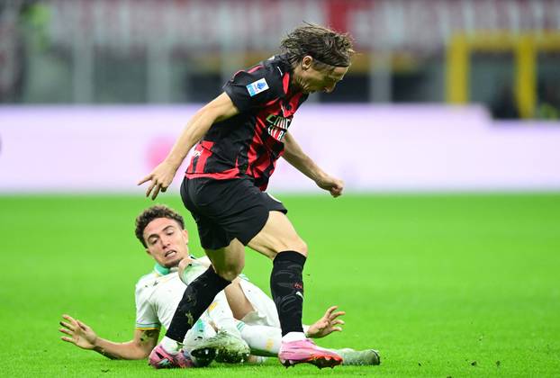 Serie A - AC Milan v AS Roma