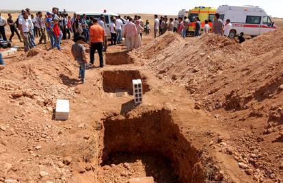 Vratio ih u Siriju: Shrvani otac je sahranio dječake i suprugu