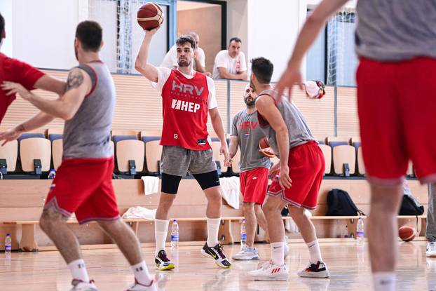 Zagreb: Hrvatski košarkaši odradili trening uoči odlaska na Olimpijski pretkvalifikacijski turnir