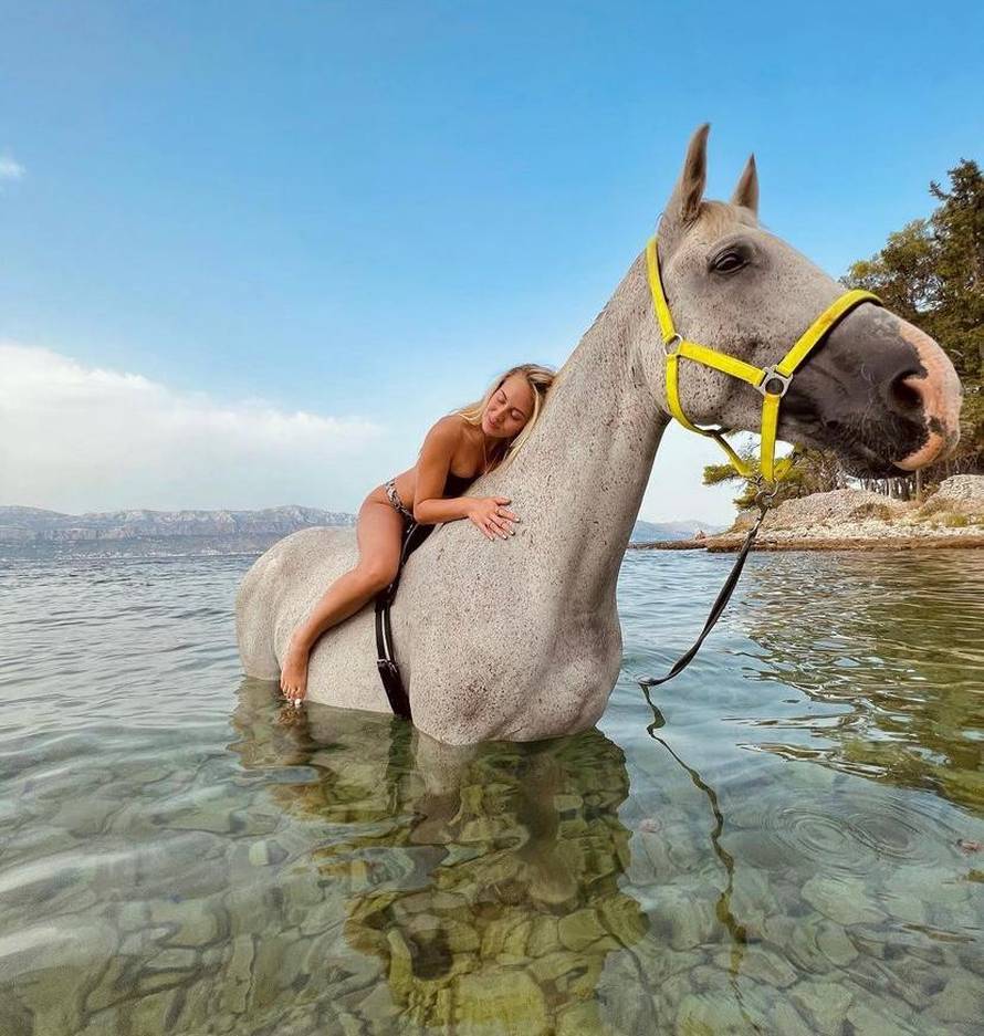 Albina otkrila ljubavni status