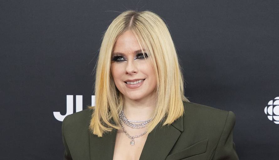 Po prvi put stiže u Hrvatsku, a oko nje kruže bizarne teorije zavjere: 'To je njena dvojnica'