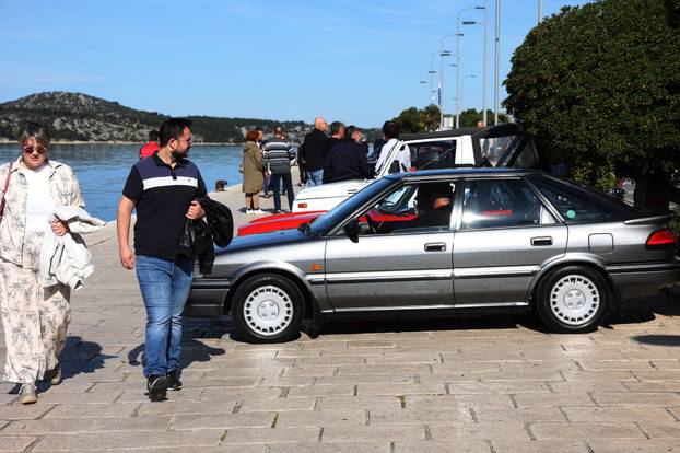 Šibenik: Uskršnji Oldtimer Promo Tour na šibenskoj rivi 