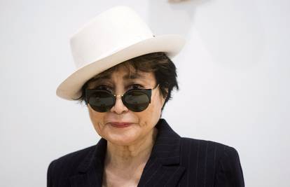 Usprkos napisima o moždanom udaru Yoko Ono puštena kući