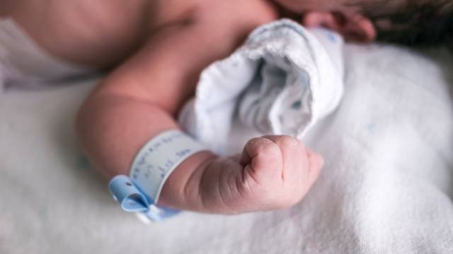Četiri bebe u Srbiji preminule od hripavca, jedna na respiratoru: 'Sve je više težih slučajeva...'