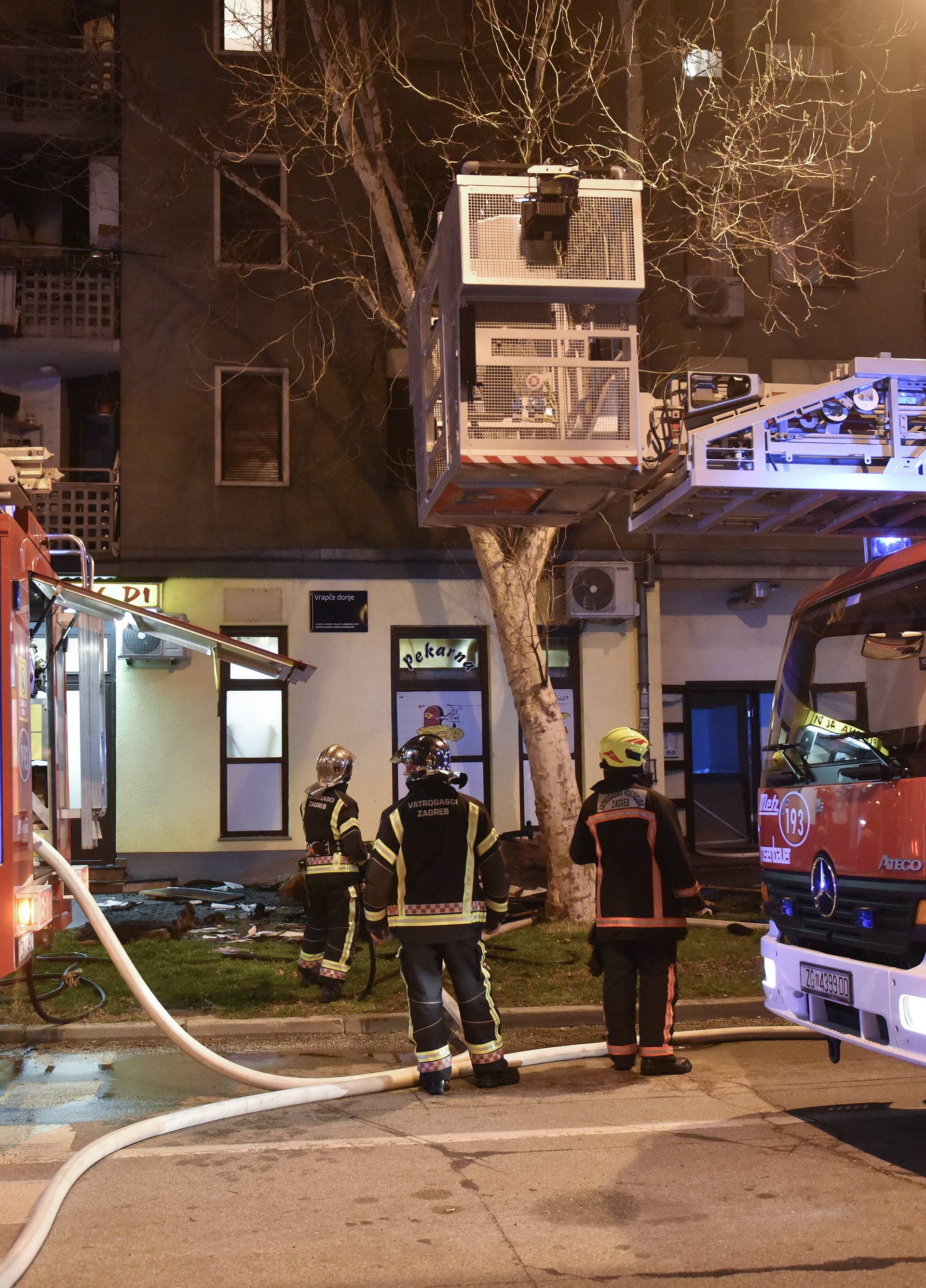 Požar na Malešnici: Vatrogasci ga gasili dva sata, došla i hitna