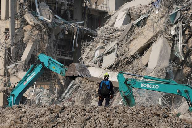 Aftermath of a strong earthquake, in Bangkok