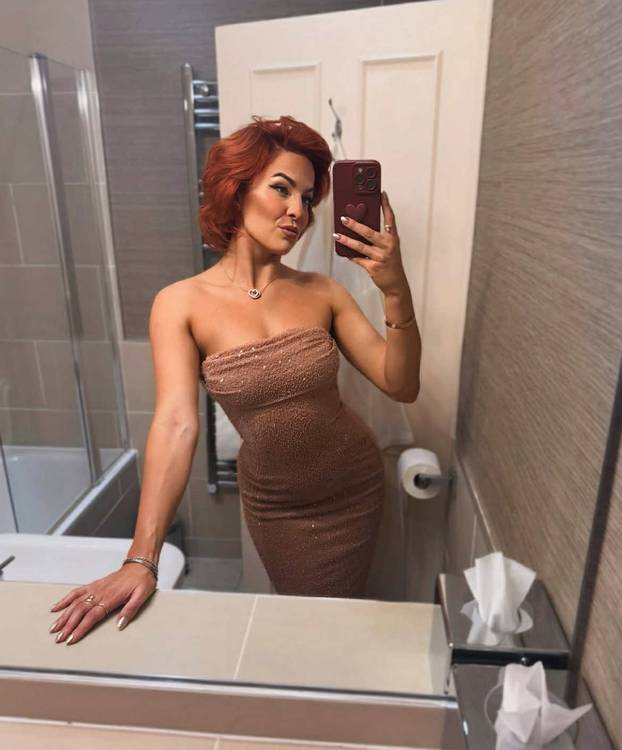 'Radim u industriji za odrasle i želim izaći. Pokažem dovoljno i bez da spavam sa 100 frajera'