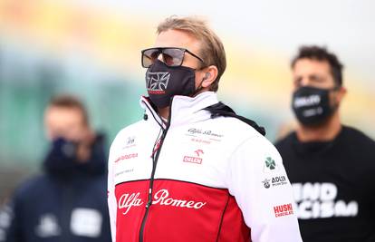 Ne da se ni u 42.: Raikkonen će voziti i novu sezonu Formule 1