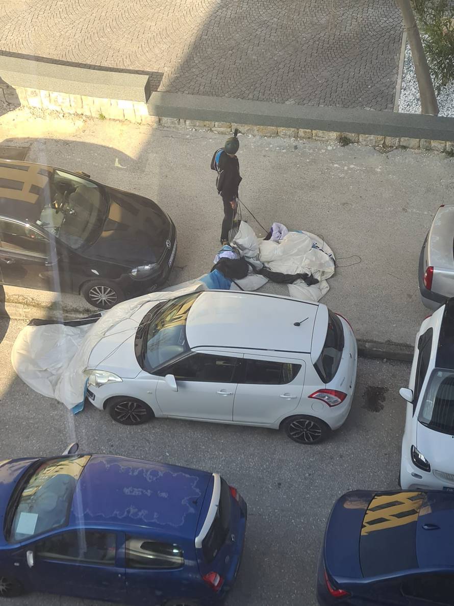 EKSKLUZIVNE FOTKE Netko je skočio s Dalmatia Towera u Splitu i sletio na krov auta!