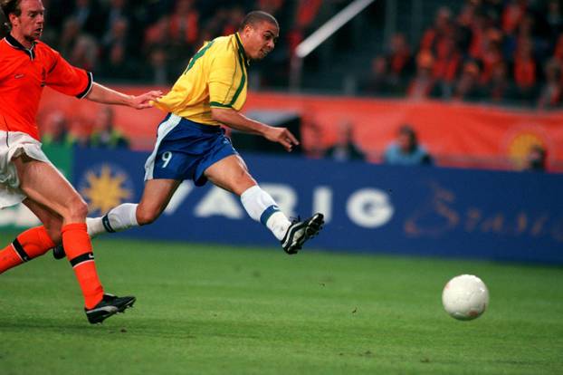 Soccer - Friendly - Holland v Brazil