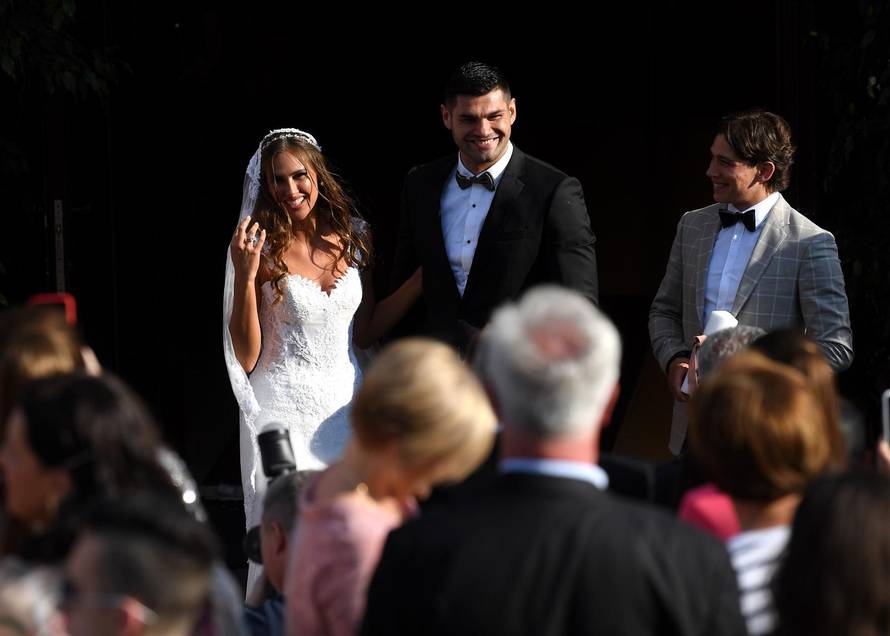 Vjenčanje boksača Filipa Hrgovića i Marinele Čaja u župi Svih svetih u Sesvetama