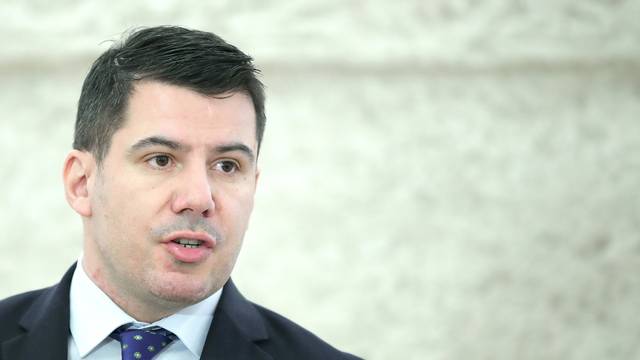 Grmoja: Plenković je glavni pokrovitelj korupcije u državi
