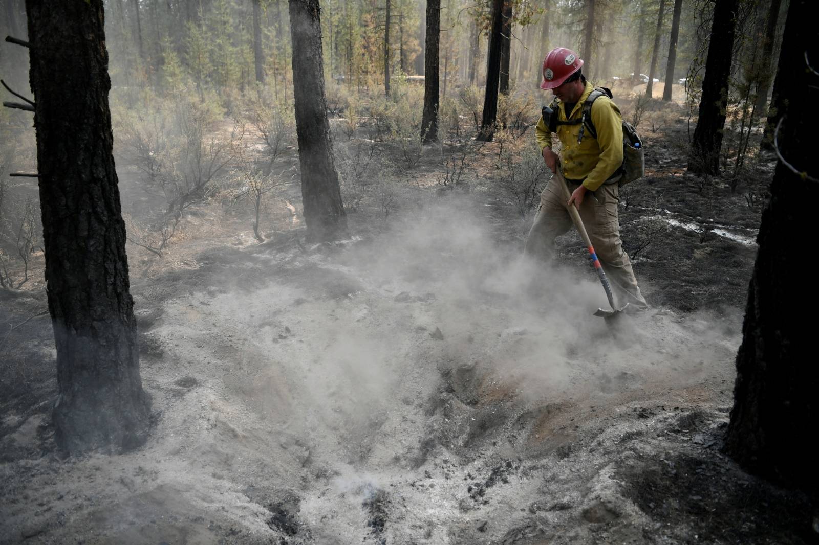 Firefighters deal with extreme conditions as the Bootleg Fire in Oregon expands to over 200,00 acres.