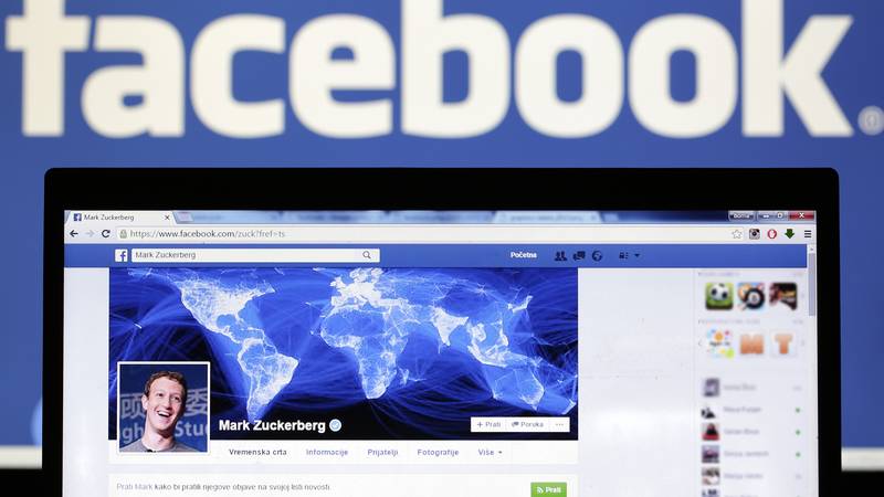 Pao je Facebook! 'Sat vremena mi pokazuje tu istu poruku...'