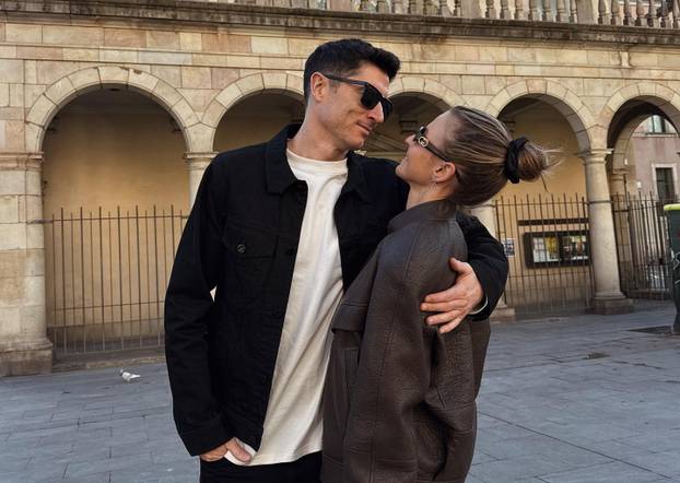 FOTO Supruga Barcelonine zvijezde pravi je 'fitness freak', a nekad se bavila karateom