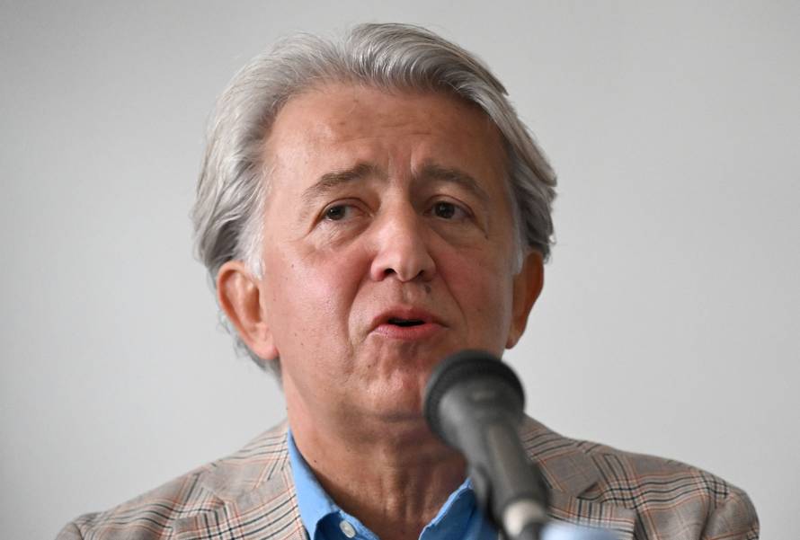 Zagreb: 1100 izlozba Hrvatskog Kraljevstva  u Klovicevim dvorima