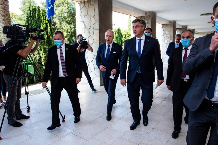Andrej Plenković u Splitu se sastao s lokalnim čelnicima