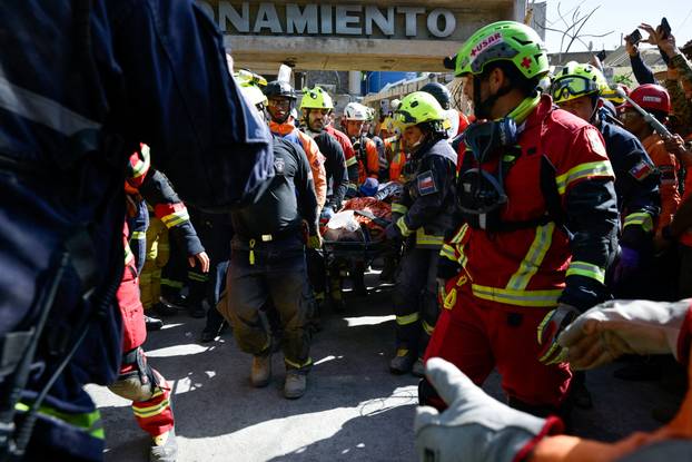 Aftermath of earthquakes in La Guaira