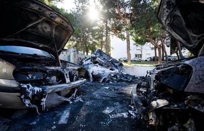 Požar auta u Splitu: Pucanje guma čulo se kao eksplozija