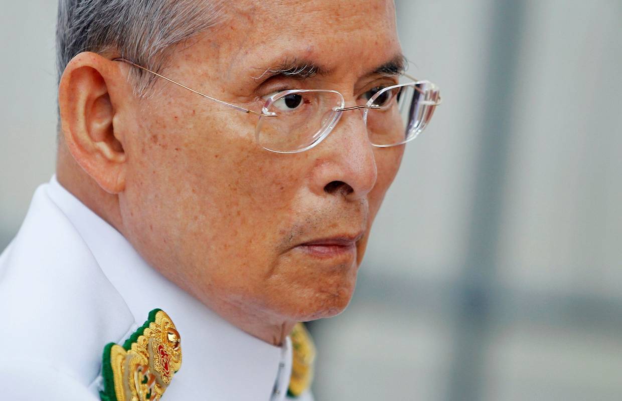 Monarh s najdužim stažem: Umro kralj Tajlanda Bhumibol