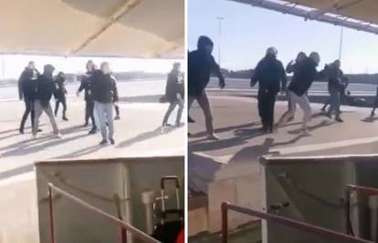 VIDEO Policija spriječila sukob Funcuta i Torcide! Maricama odvela torcidaše na Šubićevac