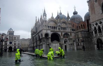 Nevrijeme je zahvatilo Europu: Veneciji prijeti novi plimni val