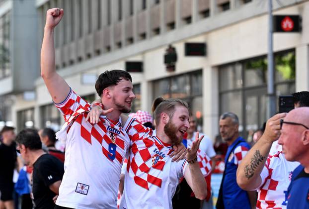 Rotterdam: Navijači u gradu prije utakmice Hrvatske i Nizozemske