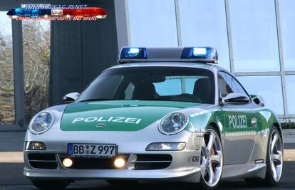Koji je policajac vozio skupog Porschea u vlasništvu MUP-a?